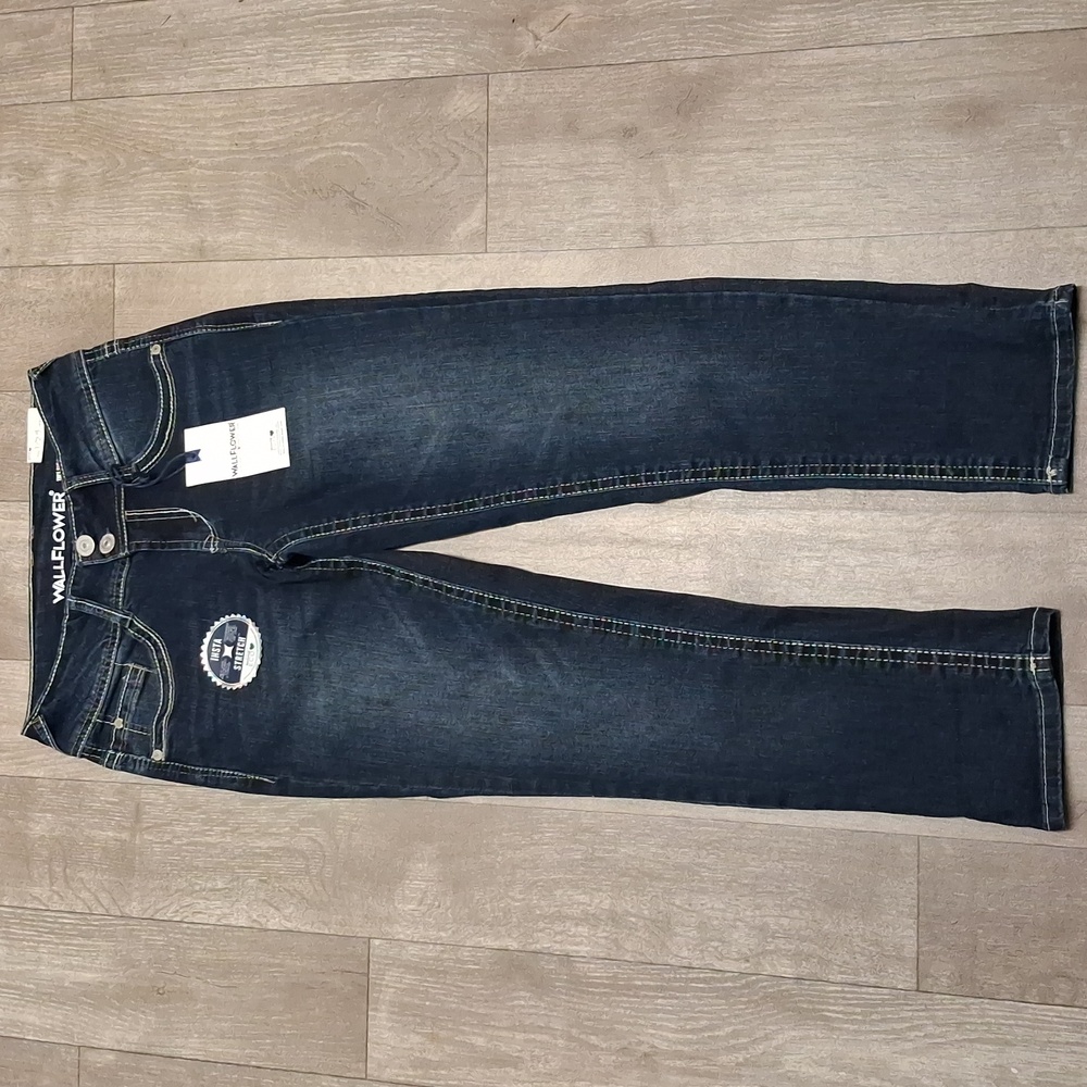 Womens Nwt Wallflower Luscous Curvy Denim‎ Crop Jeans
